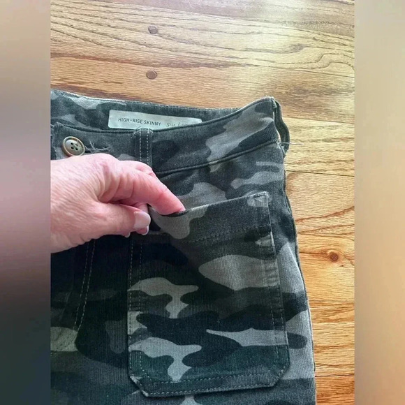 Anthropologie Pilcro and Letterpress high rise skinny, camo corduroy pants sz 27 - Picture 4 of 11